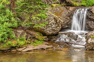 Images Dated 15th November 2021: USA, Colorado, Gunnison National Forest. Waterfall scenic
