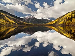 USA, Colorado, Ouray, Fall reflections on Crystal Lake