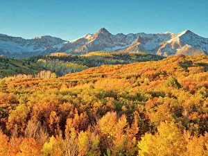 USA, Colorado, Quray. Dallas Divide, sunrise on the Mt. Snaffles with autumn colors