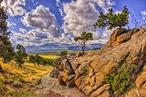 Images Dated 14th September 2020: USA, Colorado, Rocky Mountain National Park. Landscape with mountains and rock outcrop