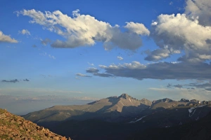 Images Dated 23rd July 2011: USA, Colorado, Rocky Mountain National Park, Longs Peak from Forest Canyon Overlook