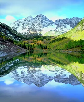 USA, Colorado, . Rocky Mountains, A Maroon Bells reflecting in Maroon Lake USA, Colorado, . Rocky Mountains, A Maroon Bells reflecting in Maroon Lake