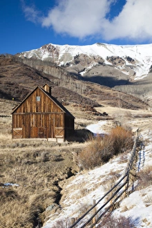 Images Dated 21st December 2011: USA, Colorado, Telluride, wood barns, winter