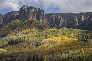 Images Dated 16th January 2022: USA, Colorado, Uncompahgre National Forest. Mountain and forest in autumn