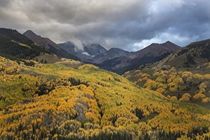 Images Dated 28th September 2014: USA, Colorado, White River National Forest. Autumn storm moves across Capitol Peak Valley