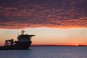 Images Dated 7th January 2010: USA, Florida, Florida Panhandle, Pensacola, Port of Pensacola, oil rig supply ship, dawn