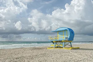 Images Dated 1st May 2019: USA, Florida, Miami Beach. Colorful lifeguard station