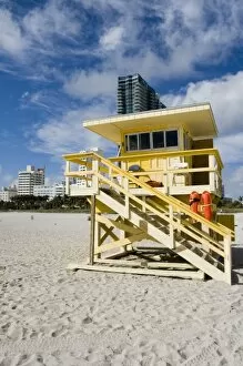 Images Dated 1st January 2007: USA, Florida, Miami Beach: South Beach, Miami Beach Lifeguard Tower