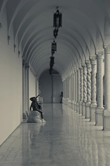 Images Dated 31st December 2009: USA, Florida, Sarasota, Ringling Museum, Museum of Art, archway