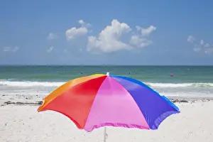 Images Dated 25th June 2009: USA, Florida, St. Petersburgful beach umbrella on white sand beach along Gulf of