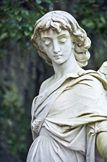 Images Dated 4th April 2012: USA, GA, Savannah, Bonaventure Cemetary, Angel Statue