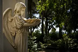 Images Dated 23rd June 2009: USA, Georgia, Savannah, Graveyard statue of angel inside Bonaventure Cemetery