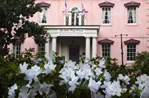 Images Dated 19th March 2009: USA, Georgia, Savannah, The Historic Ole pink House in the spring
