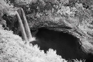 USA, Hawaii, Kauai, Infrared Island of Wailua Falls Kauai, HI