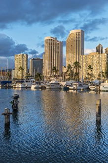 Yacht Prints: USA, Hawaii, Oahu, Honolulu, Ala Moana Marina
