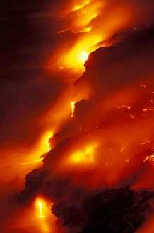 Images Dated 10th August 2005: USA, Hawaii, Volcanoes NP Kiluea eruption