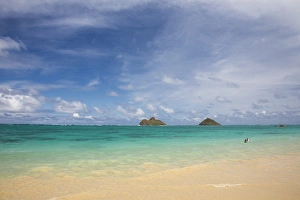 Hawaii Prints: USA; Hawaiian Islands; Oahu; Lanihai Beach and Islands in Background