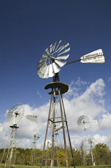 Images Dated 12th October 2006: USA, Indiana, Kendallville: Mid, America Windmill MuseumEarly American Windmills