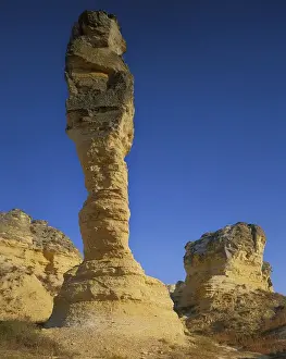 USA, Kansas, Eroded limesone in the Smokey Hill River Valley