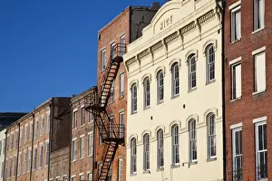 Images Dated 1st November 2009: USA, Louisiana, New Orleans. Buildings along Decatur Street, morning