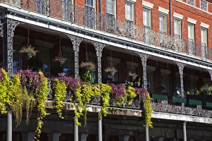 USA, Louisiana, New Orleans. French Quarter, Jackson Square, balcony