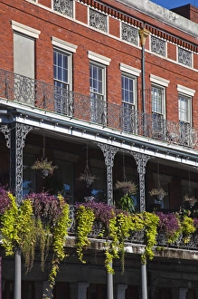 Images Dated 1st November 2009: USA, Louisiana, New Orleans. French Quarter, Jackson Square, balcony