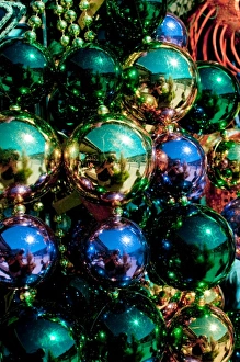 Images Dated 1st November 2009: USA, Louisiana, New Orleans. French Quarter, French Market, Mardi Gras beads