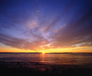 Images Dated 6th May 2014: USA, Maine. Atlantic Ocean Sunrise