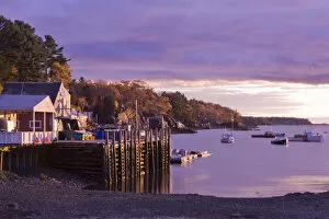 Images Dated 8th November 2007: USA, Maine, Harpswell. Seafood restaurant on Lookout Point overlooks boats in bay at sunset