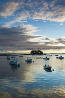 Images Dated 16th September 2013: USA, Maine, Newagen, sunset harbor view by The Cuckolds islands