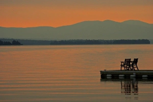 Images Dated 19th August 2006: USA, Maine, Rockwood. Moosehead Lake at dawn, viewed from the Birches Resort