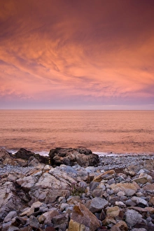 Images Dated 16th August 2008: USA, Massachusetts, Cape Ann, Gloucester. Bass Rocks, sunset sky