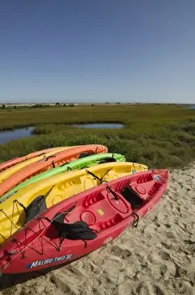 Images Dated 19th September 2006: USA, MASSACHUSETTS, Chappaquiddick Island: Kayaks / Wasque Point