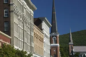 Images Dated 24th September 2005: USA-Massachusetts-Mohawk Trail-NORTH ADAMS: The Berkshires- View of Dowtown North Adams