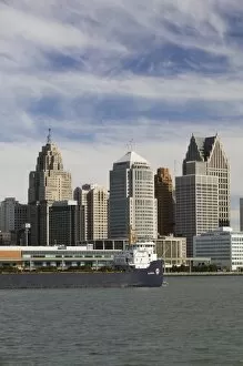 Images Dated 5th October 2006: USA, Michigan, Detroit: City Skyline along Detroit River from Windsor Ontario, CANADA