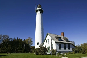 Images Dated 6th October 2006: USA, Michigan, Lake Huron Shore: Presque Isle, Presque Isle Lighthouse Park