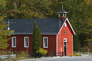 Images Dated 10th October 2006: USA, Michigan, Lake Michigan Shore, Leelanau County, Glen Arbor: 1871 Shetland Schoolhouse