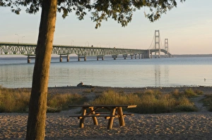 Images Dated 26th August 2005: USA, Michigan, Mackinaw City, Mackinac Bridge