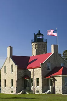 Images Dated 6th October 2006: USA-Michigan-Straits of Mackinac: Mackinaw City- Old Mackinac Point Lighthouse
