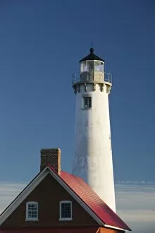 Images Dated 5th October 2006: USA, Michigan, Tawas City: Tawas Point State Park, Tawas Point Lighthouse on Lake Huron