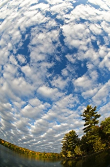 Images Dated 4th October 2008: USA, Michigan, Upper Peninsula. Clouds at Petes Lake in autumn