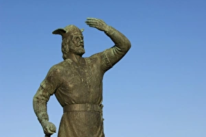 Duluth Prints: USA, Minnesota, Duluth, Leif Erikson Statue
