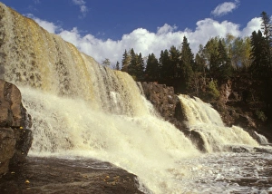 Images Dated 29th February 2008: USA. Minnesota, North Shore Lake Superior, Gooseberry Falls
