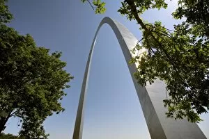 Images Dated 18th May 2007: USA, Missouri, St. Louis. The Gateway Arch, part of the Jefferson National Expansion Memorial