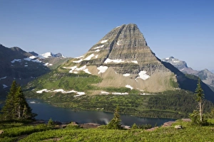 Images Dated 30th July 2009: USA, Montana, Glacier National Park, Logan Pass, Hidden Lake and Bearhat Mountain