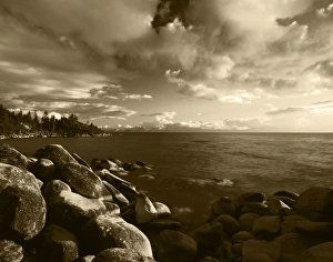 USA, Nevada, Nevada State Park, View of lake tahoe at sunset