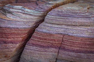 Images Dated 3rd February 2019: USA, Nevada, Overton, Valley of Fire State Park. Multi-colored rock formation. Credit as