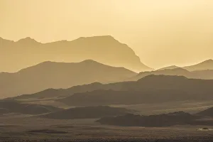 Images Dated 18th January 2018: USA, Nevada, White Mountains. Sunset over mountains