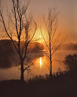 Images Dated 10th January 2013: USA, New England, Maine. Autumn sunrise over the Kennebec River. Credit as: Steve
