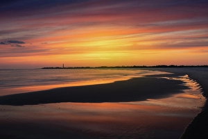 USA, New Jersey, Cape May National Seashore. Landscape with ocean and beach at sunset. ©Jay O'Brien / Jaynes Gallery / DanitaDelimont.com
